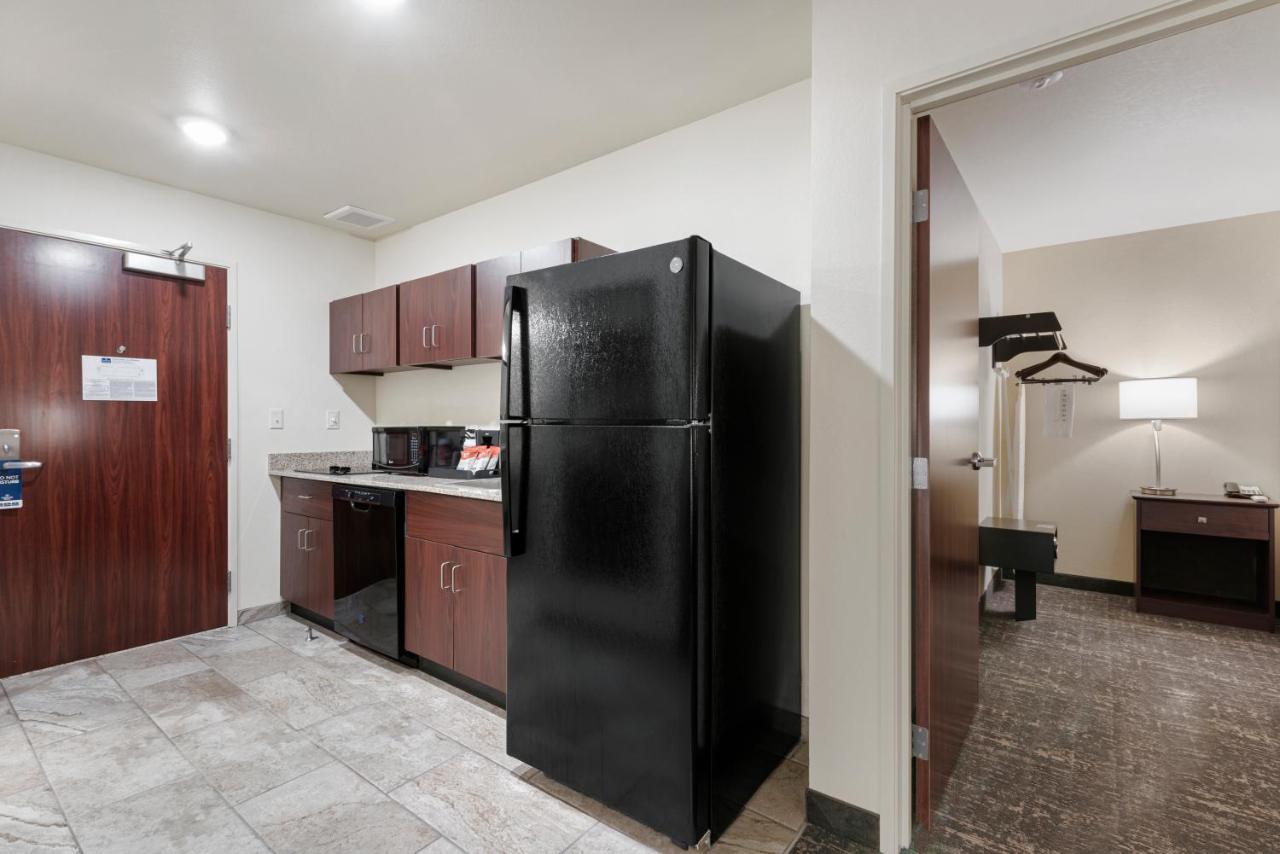 Cobblestone Hotel & Suites - Urbana Экстерьер фото