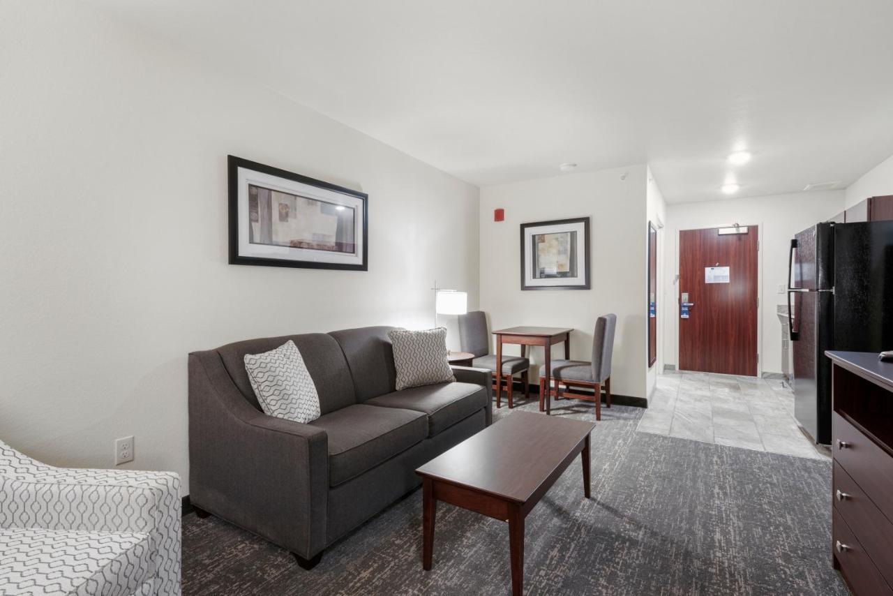 Cobblestone Hotel & Suites - Urbana Экстерьер фото