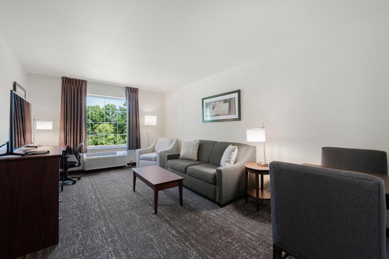 Cobblestone Hotel & Suites - Urbana Экстерьер фото