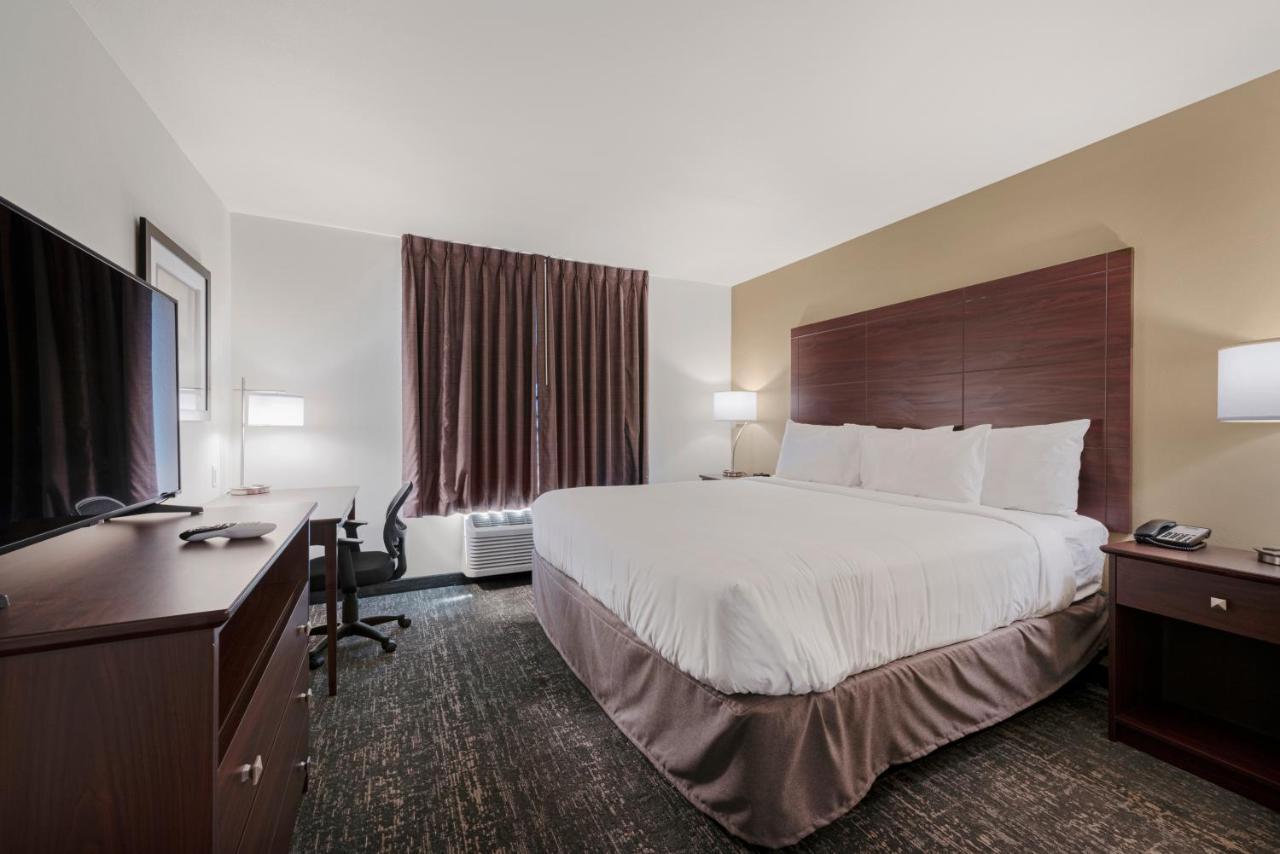 Cobblestone Hotel & Suites - Urbana Экстерьер фото