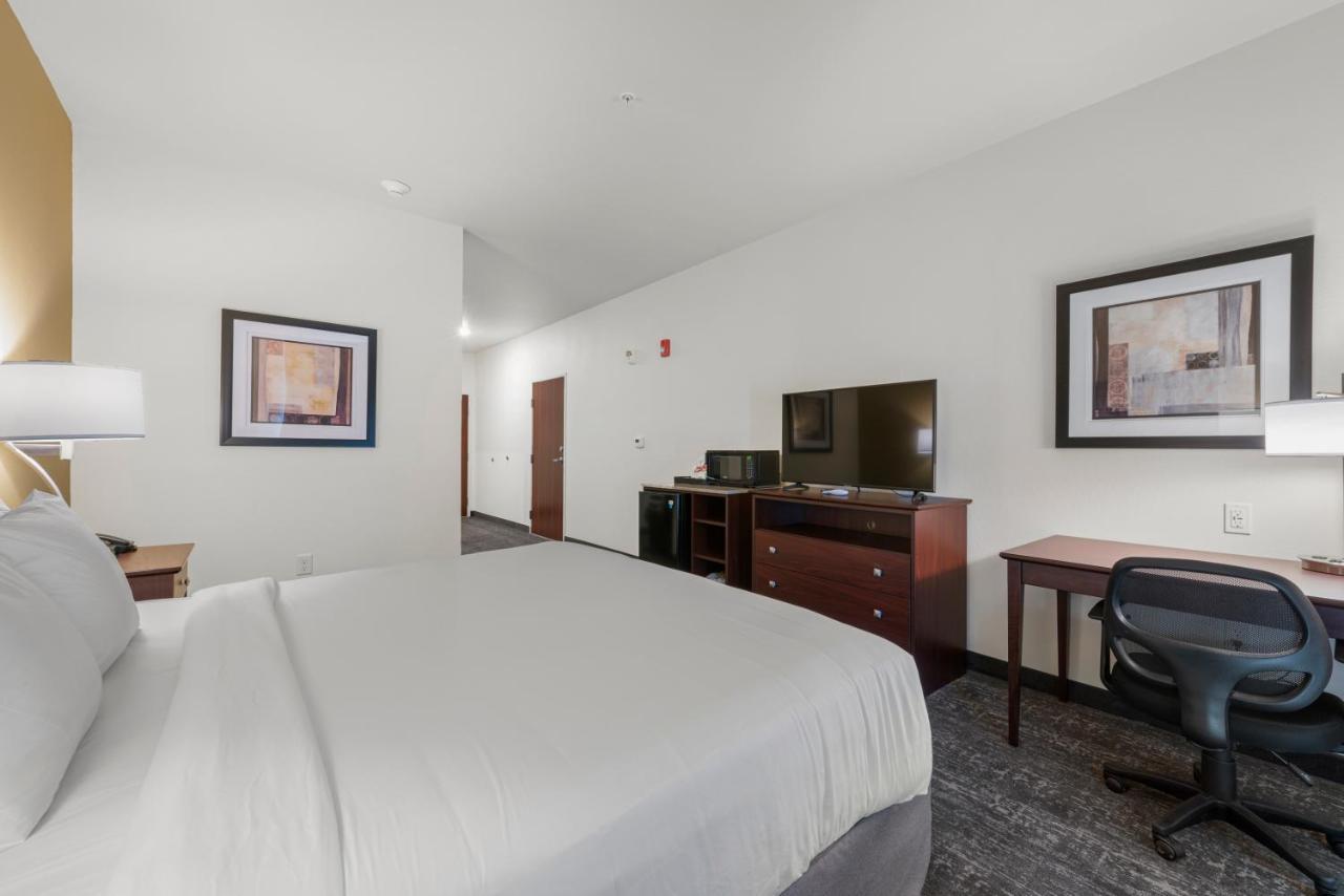 Cobblestone Hotel & Suites - Urbana Экстерьер фото
