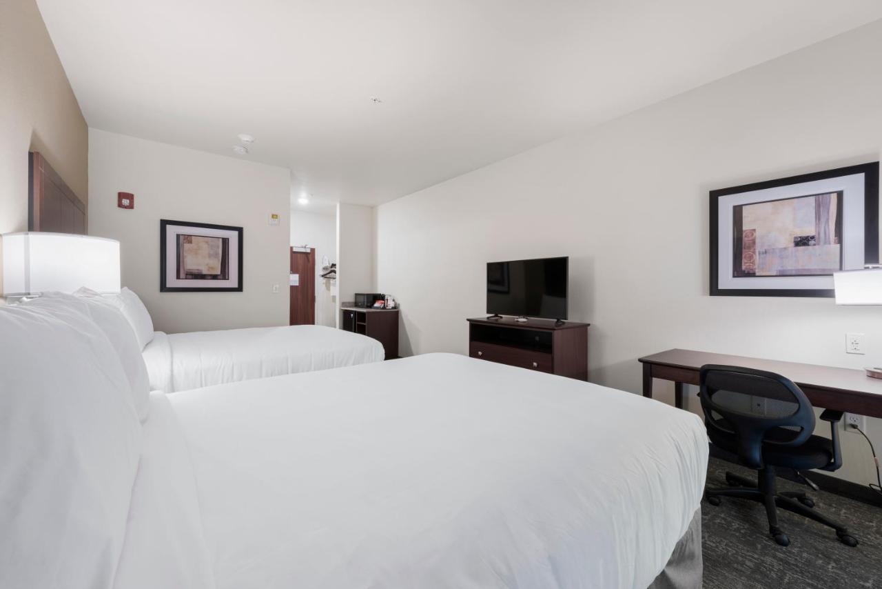Cobblestone Hotel & Suites - Urbana Экстерьер фото
